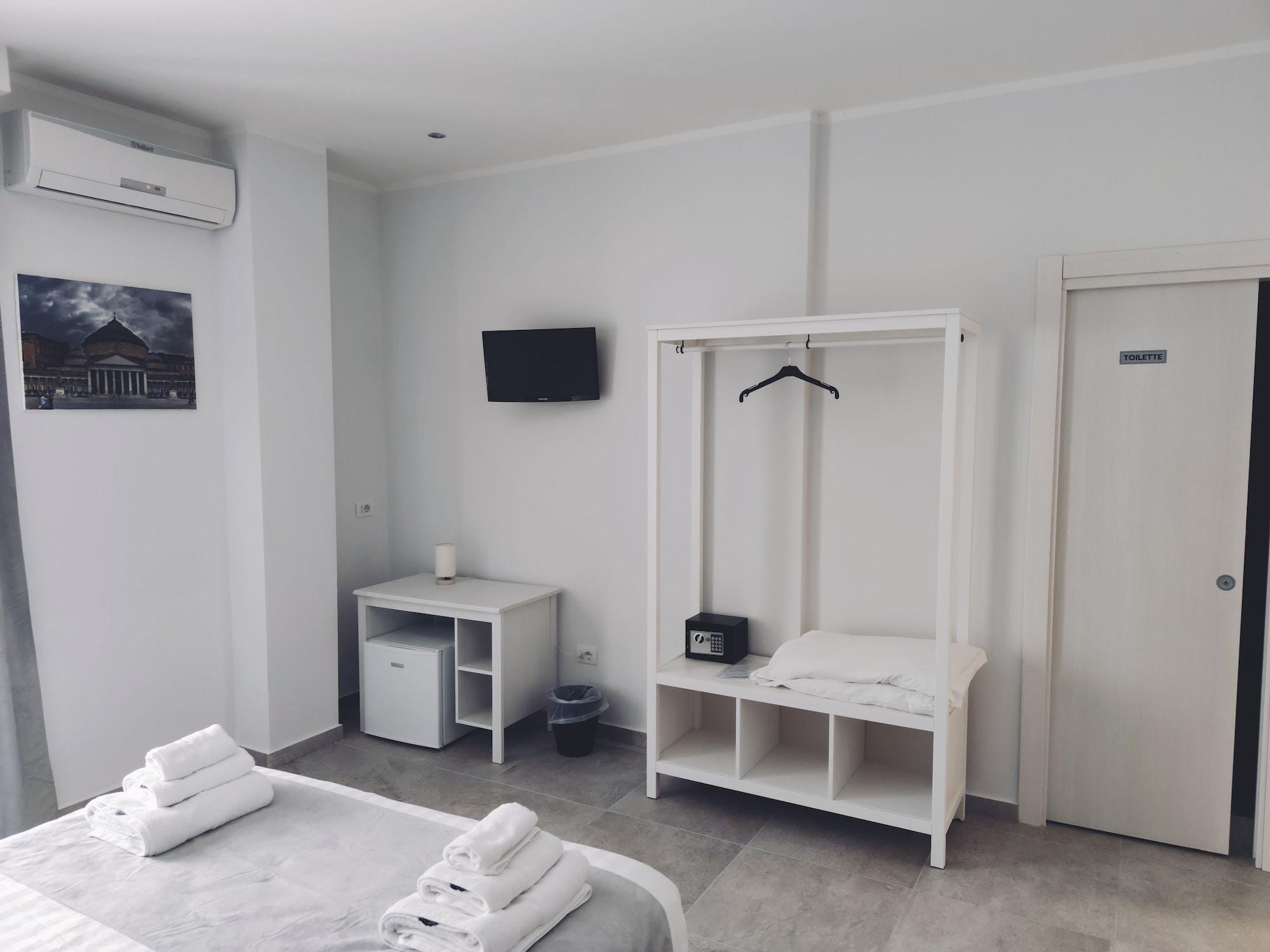 B&B I Borbone Наполи Екстериор снимка